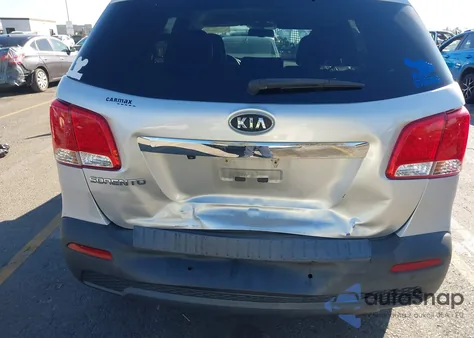 2013 Kia Sorento Lx z USA, uszkodzony, nr VIN 5XYKTCA69DG332667